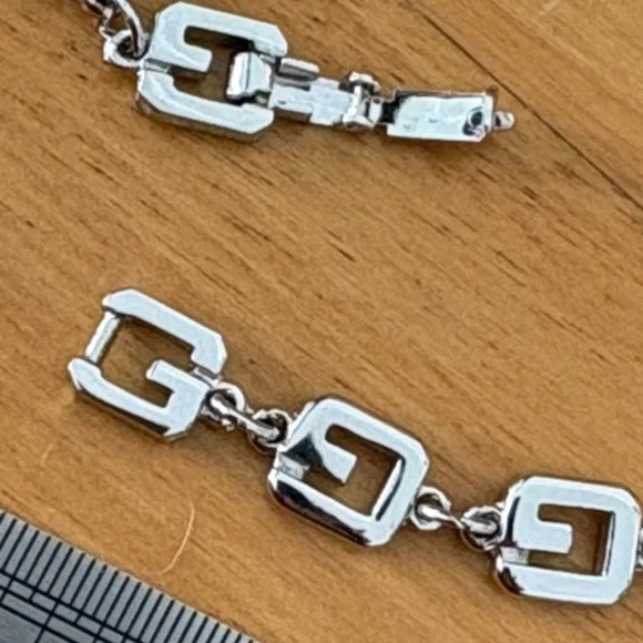 Givenchy Paris Bijoux G logo chain link necklace Silver Tone 30" - Picture 8 of 13